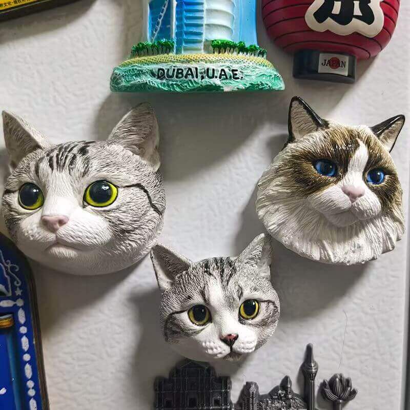 Custom cat head fridge magnets, personalised pet memorial artwork
